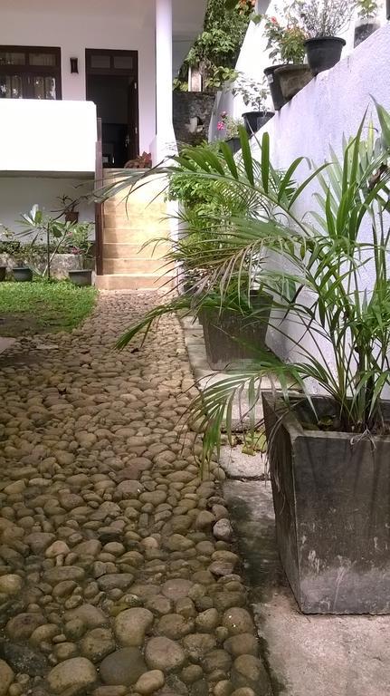 Sleepy Head Guesthouse Unawatuna Εξωτερικό φωτογραφία