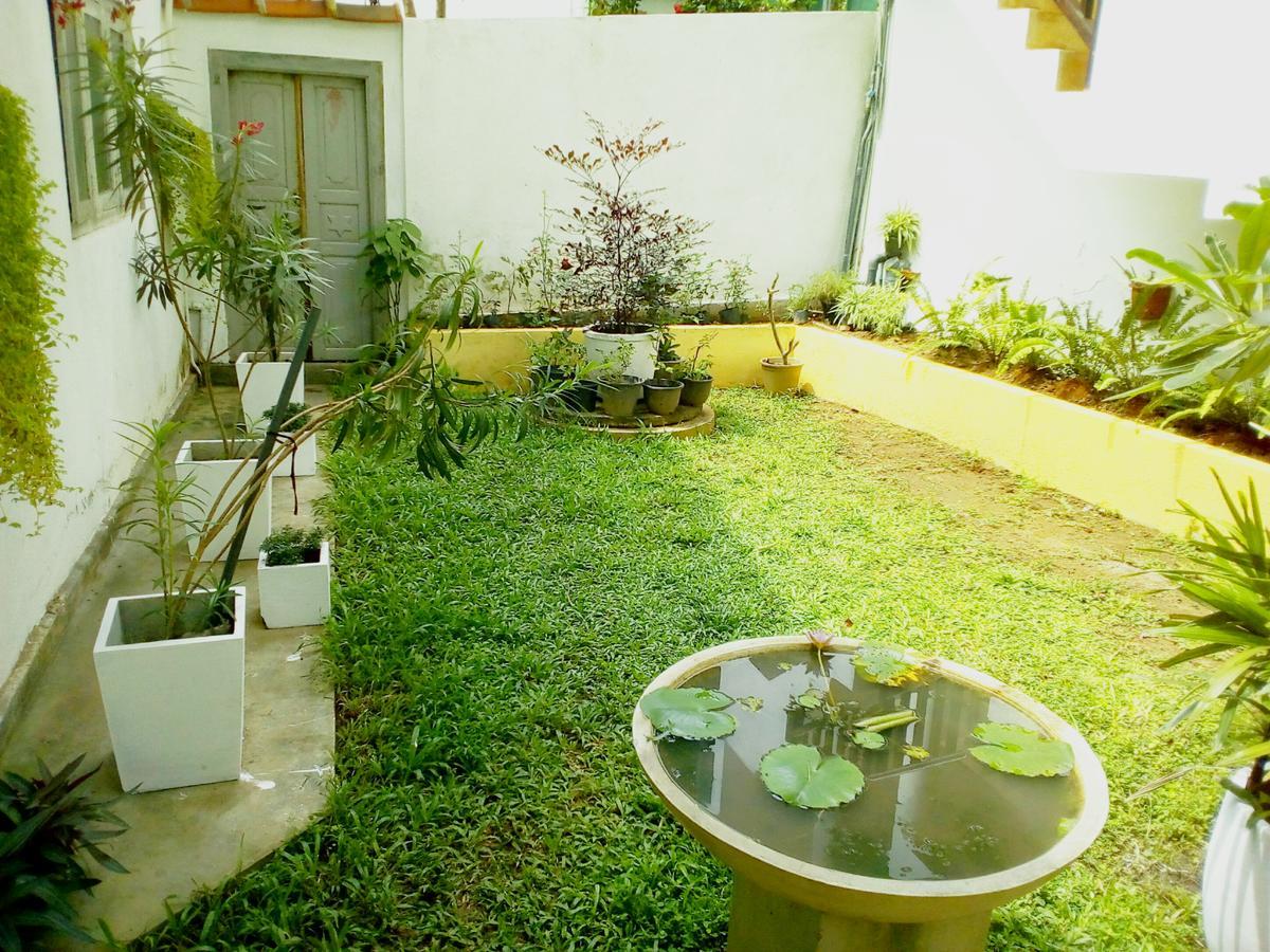 Sleepy Head Guesthouse Unawatuna Εξωτερικό φωτογραφία