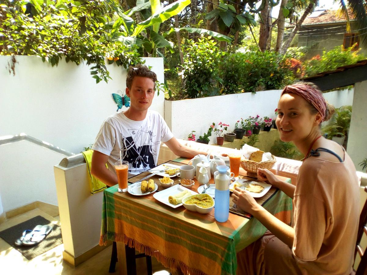 Sleepy Head Guesthouse Unawatuna Εξωτερικό φωτογραφία